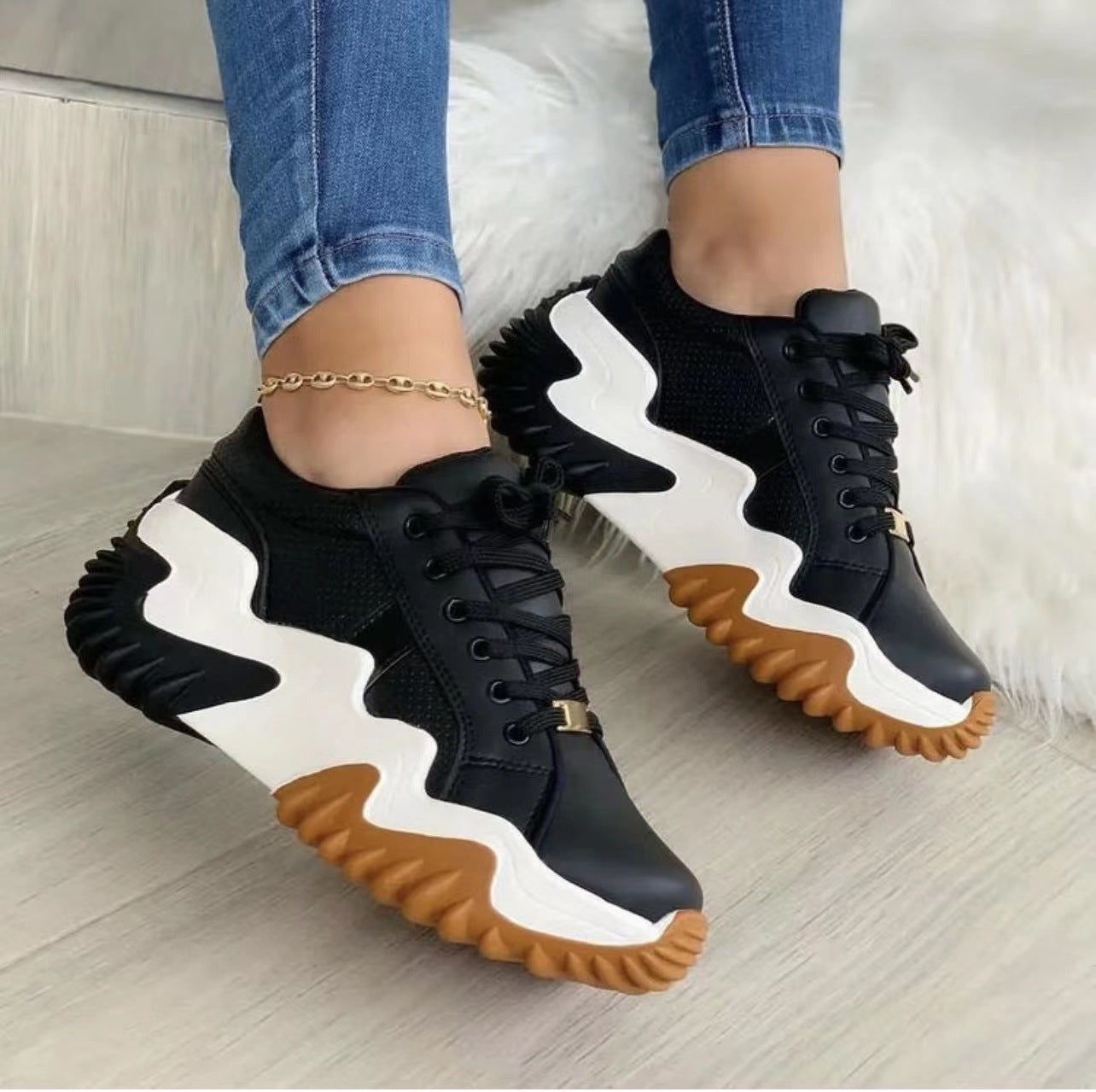 Karen Zig Zag Lace-up Sneakers