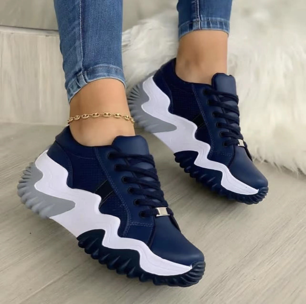 Karen Zig Zag Lace-up Sneakers